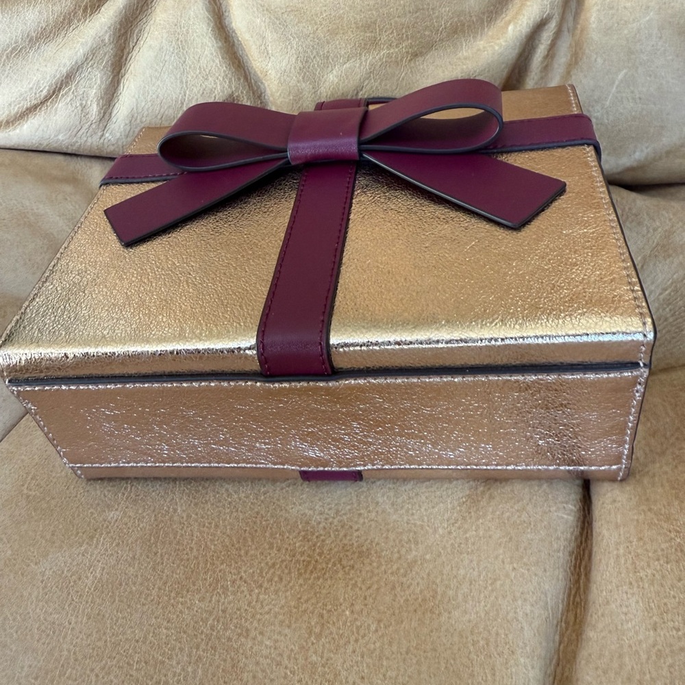 Kate Spade Elegant Rose Gold and Burgundy Handbag NWT - Picture 3 of 5